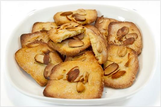 Песочное печенье с миндалем Песочное печенье с миндалем