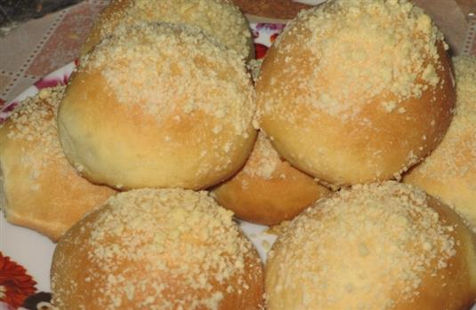 Воздушные булочки с сахаром