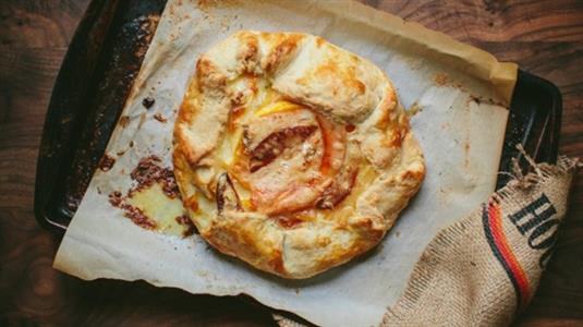 Галета с сыром бри и тыквой Галета с сыром бри и тыквой